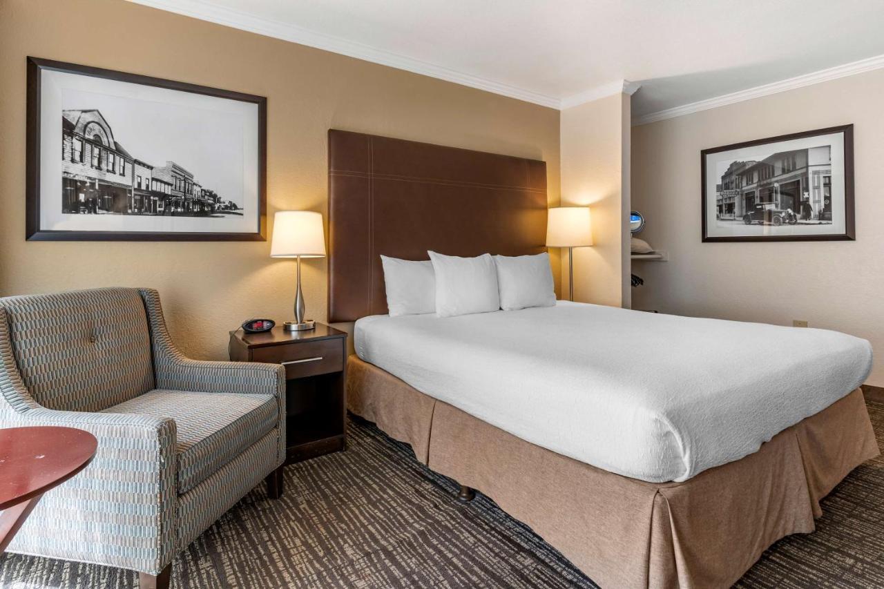 Best Western Plus Garden Court Inn Fremont Exterior photo