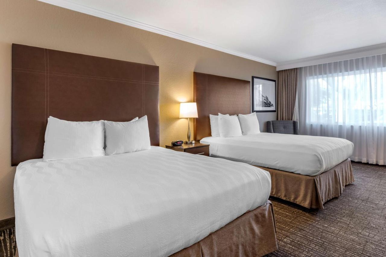 Best Western Plus Garden Court Inn Fremont Exterior photo